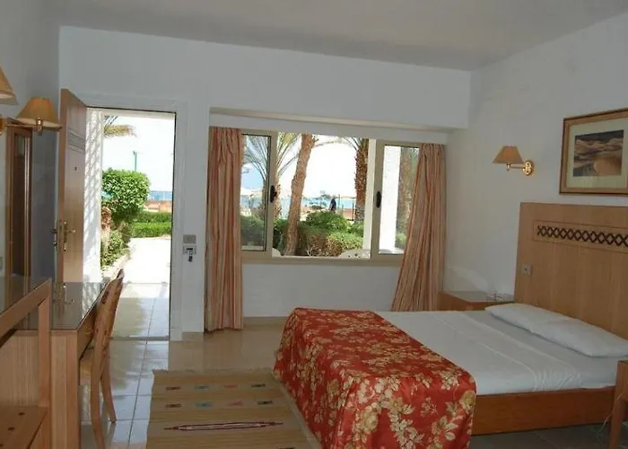 Menaville Safaga 3*